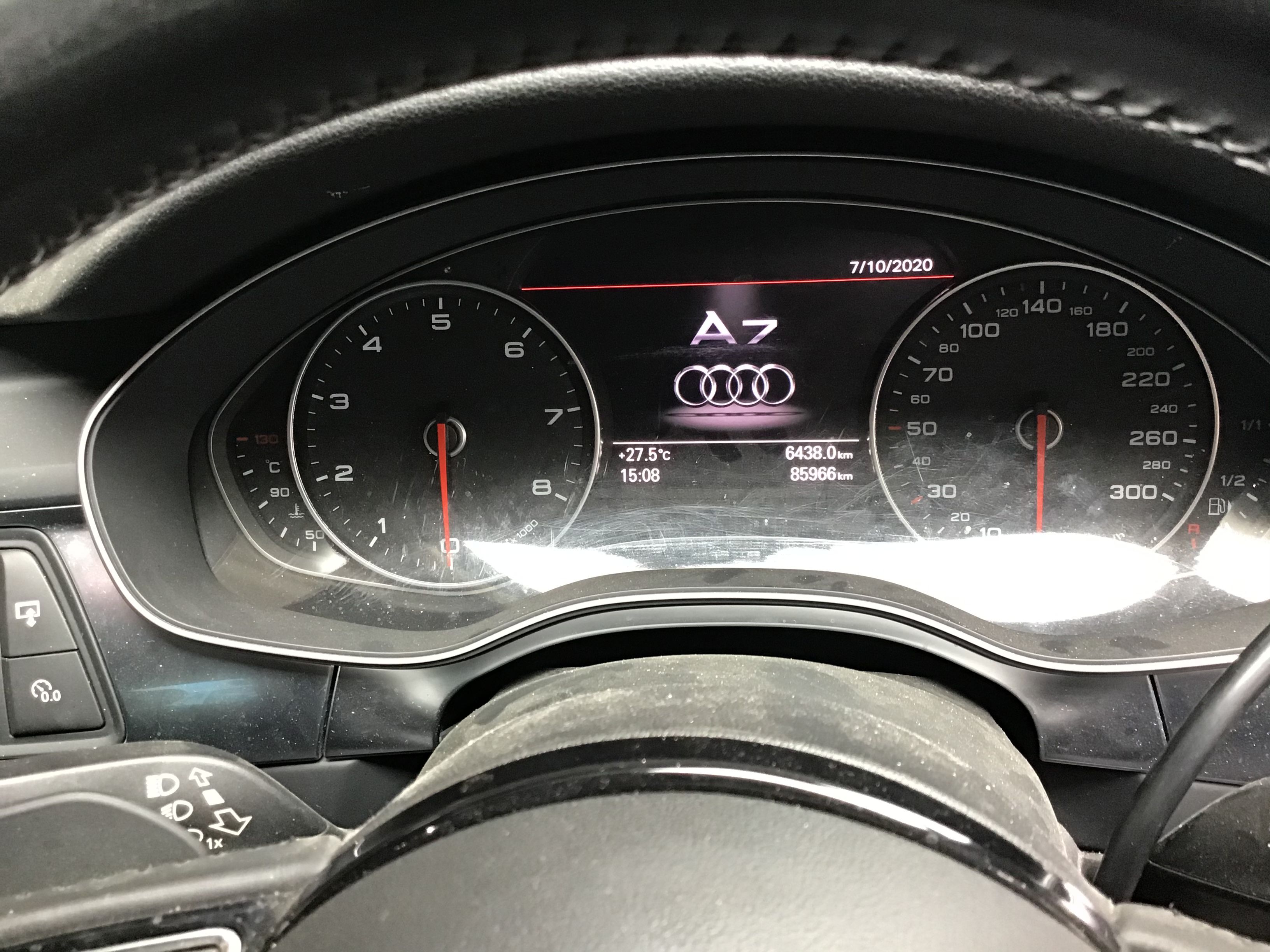 Audi アウディ A7 整備 TEREXSエンジン内部洗浄 オイル交換