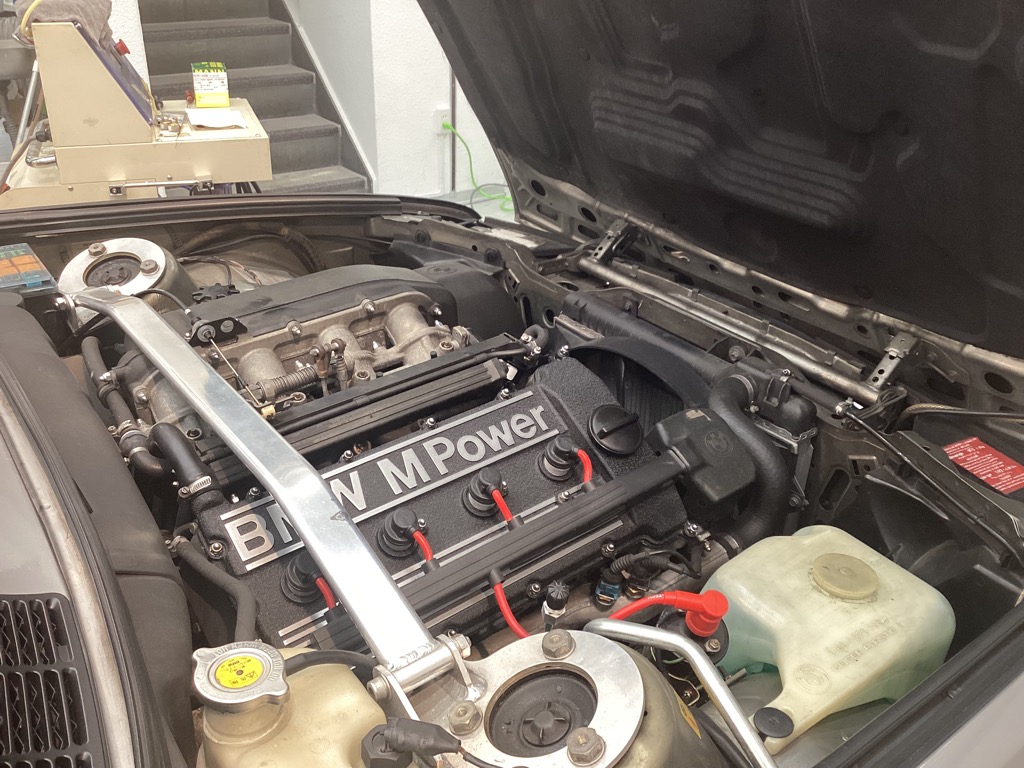 BMW E30 M3 走行距離：88,364㎞ 整備 TEREXS エンジン内部洗浄 オイル交換
