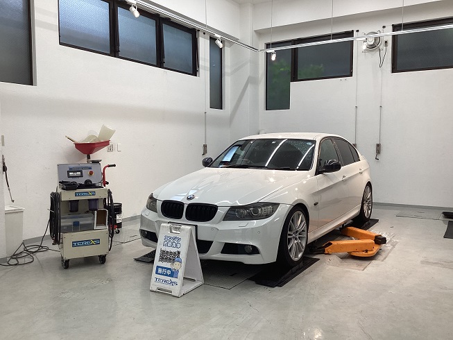 BMW E90 335i 走行距離：142,000㎞ 整備 TEREXS エンジン内部洗浄 オイル交換