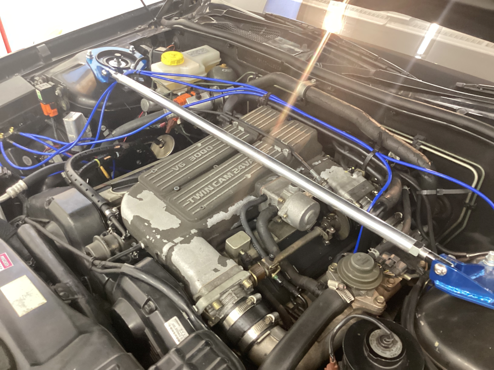 Y32 グロリア アイドリング時の振動対策は？ VG30 ターボ 経年車はエンジン内部洗浄でしっかり洗浄！ 嫌な振動やエンジンノイズが激減します。