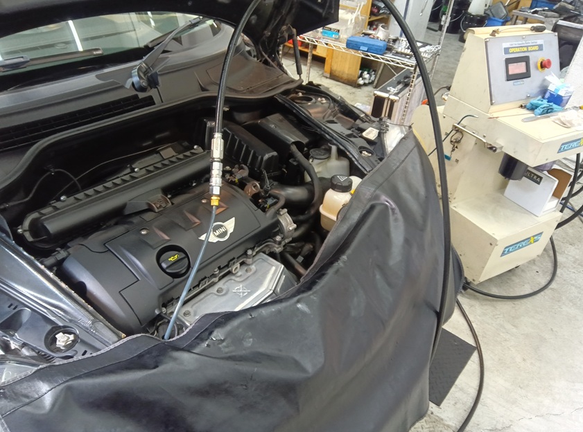 MINI ZF16 R55 クラブマン セレストケア エンジン内部洗浄
