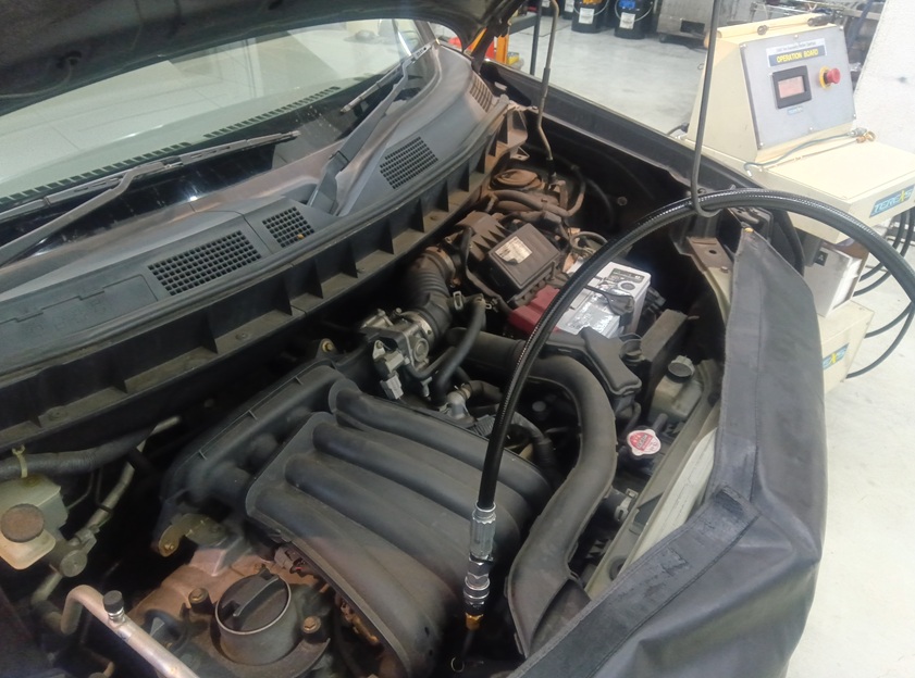 日産 キューブ  セレストケア エンジン内部洗浄