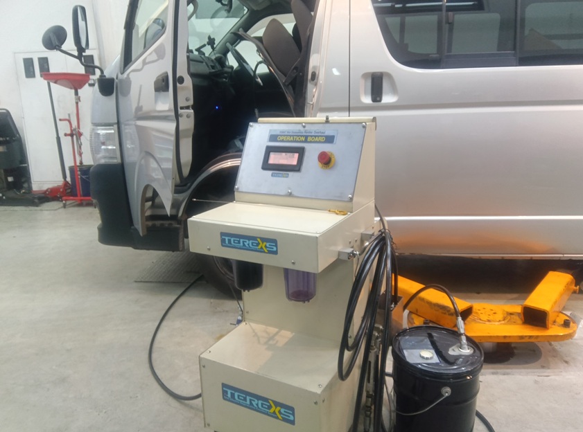 トヨタ レジアスエース  ガソリン車 セレストケア エンジン内部洗浄