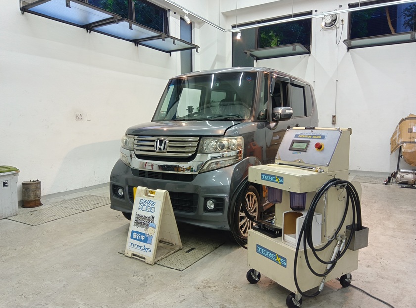 ホンダ N-BOX セレストケア エンジン内部洗浄 オイル交換
