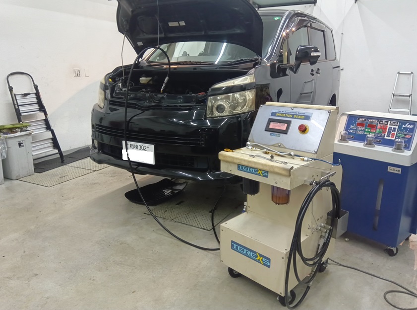 トヨタ ヴォクシー VOXY  セレストケア エンジン＆CVT(トランスミッション)内部洗浄 トルコン太郎