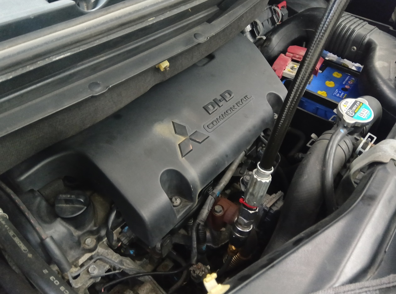 三菱 デリカ D5 ディーゼル セレストケア エンジン内部洗浄