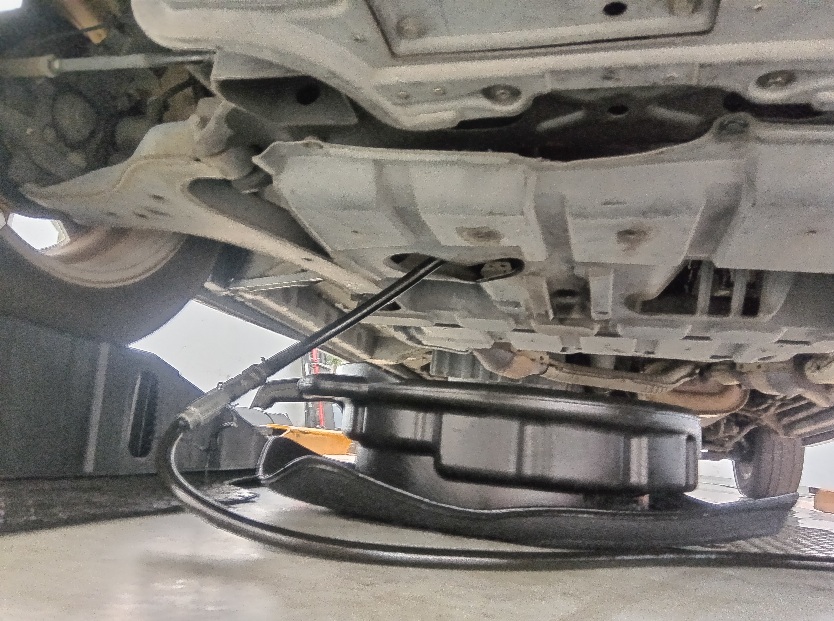 日産 エルグランド セレストケア エンジン内部洗浄