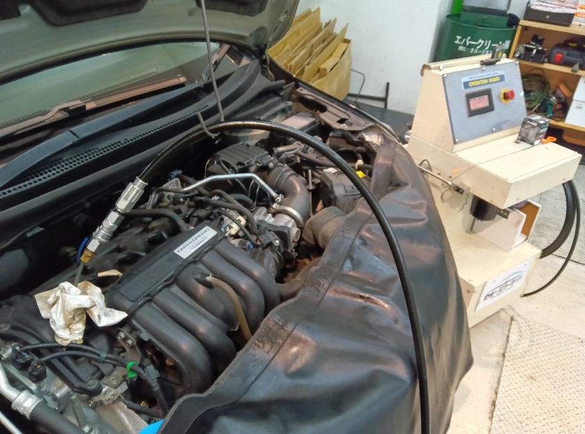 ホンダ フィット セレストケア エンジン内部洗浄 オイル交換