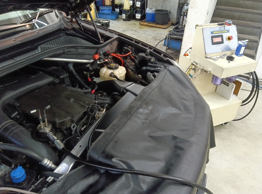 BMW X5 35d ディーゼル セレストケア エンジン内部洗浄