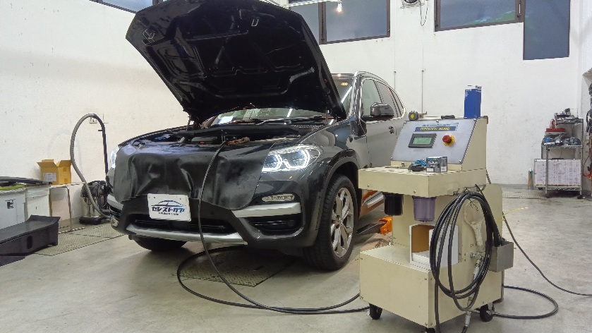 BMW X3 20d ディーゼル セレストケア エンジン内部洗浄